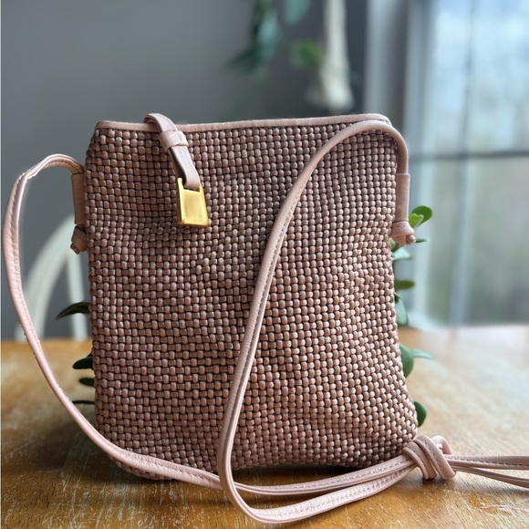 Americana by Sharif Handbags - Sharif Woven Brown Crossbody Bag with Gold Accent NEW!